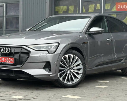 Серый Ауди E-Tron, объемом двигателя 0 л и пробегом 129 тыс. км за 33950 $, фото 5 на Automoto.ua