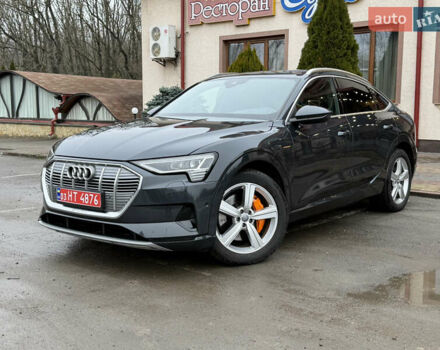 Серый Ауди E-Tron, объемом двигателя 0 л и пробегом 126 тыс. км за 29999 $, фото 1 на Automoto.ua