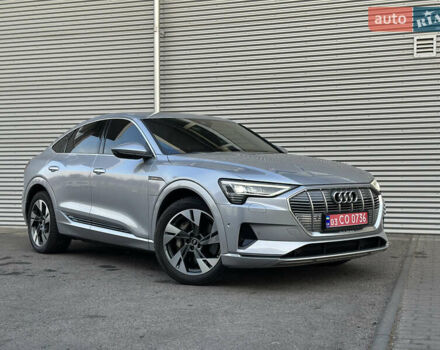 Сірий Ауді E-Tron, об'ємом двигуна 0 л та пробігом 45 тис. км за 33999 $, фото 8 на Automoto.ua