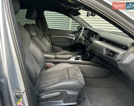 Сірий Ауді E-Tron, об'ємом двигуна 0 л та пробігом 45 тис. км за 33999 $, фото 22 на Automoto.ua