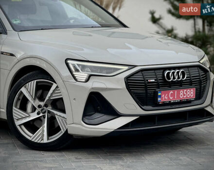 Серый Ауди E-Tron, объемом двигателя 0 л и пробегом 36 тыс. км за 45445 $, фото 12 на Automoto.ua