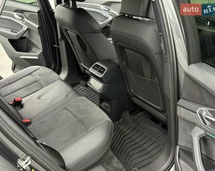 Сірий Ауді E-Tron, об'ємом двигуна 0 л та пробігом 86 тис. км за 37423 $, фото 42 на Automoto.ua