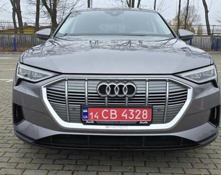 Сірий Ауді E-Tron, об'ємом двигуна 0 л та пробігом 140 тис. км за 28800 $, фото 1 на Automoto.ua