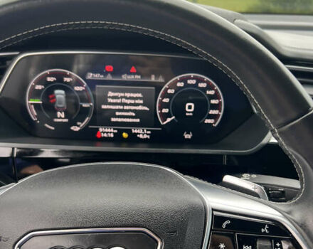 Серый Ауди E-Tron, объемом двигателя 0 л и пробегом 90 тыс. км за 38300 $, фото 14 на Automoto.ua