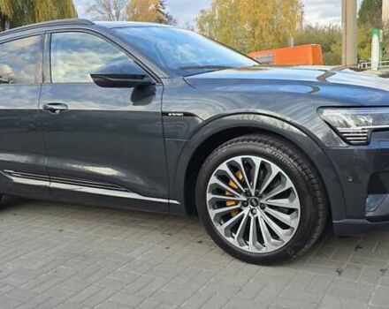 Сірий Ауді E-Tron, об'ємом двигуна 0 л та пробігом 110 тис. км за 29999 $, фото 9 на Automoto.ua