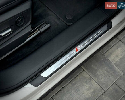 Серый Ауди E-Tron, объемом двигателя 0 л и пробегом 36 тыс. км за 45445 $, фото 92 на Automoto.ua