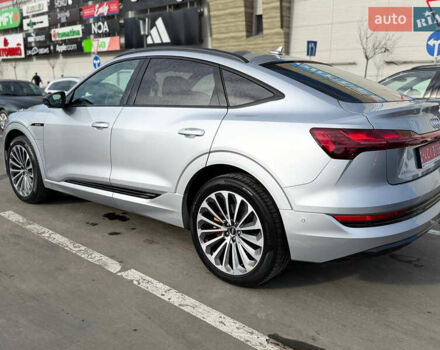 Серый Ауди E-Tron, объемом двигателя 0 л и пробегом 32 тыс. км за 41990 $, фото 30 на Automoto.ua