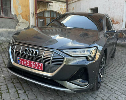 Серый Ауди E-Tron, объемом двигателя 0 л и пробегом 203 тыс. км за 29950 $, фото 2 на Automoto.ua