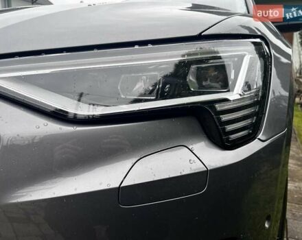 Серый Ауди E-Tron, объемом двигателя 0 л и пробегом 165 тыс. км за 33000 $, фото 14 на Automoto.ua