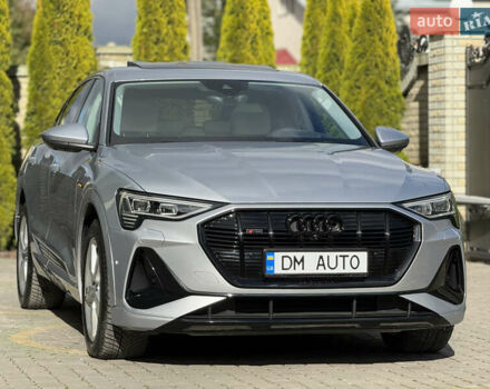 Серый Ауди E-Tron, объемом двигателя 0 л и пробегом 130 тыс. км за 37000 $, фото 40 на Automoto.ua