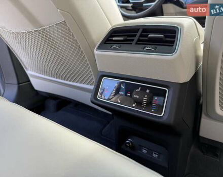 Серый Ауди E-Tron, объемом двигателя 0 л и пробегом 130 тыс. км за 37000 $, фото 105 на Automoto.ua