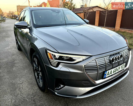 Серый Ауди E-Tron, объемом двигателя 0 л и пробегом 78 тыс. км за 33000 $, фото 5 на Automoto.ua