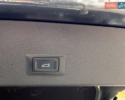 Серый Ауди E-Tron, объемом двигателя 0 л и пробегом 126 тыс. км за 29999 $, фото 21 на Automoto.ua