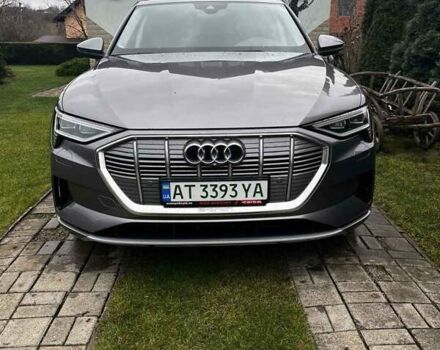 Серый Ауди E-Tron, объемом двигателя 0 л и пробегом 165 тыс. км за 33000 $, фото 12 на Automoto.ua
