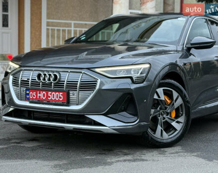Серый Ауди E-Tron, объемом двигателя 0 л и пробегом 28 тыс. км за 34900 $, фото 4 на Automoto.ua