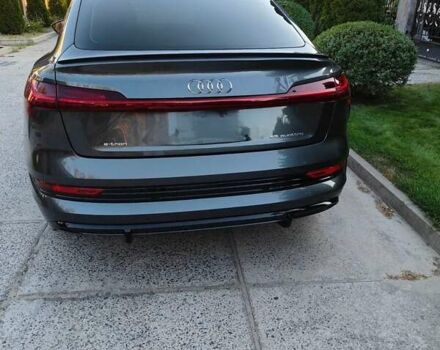 Сірий Ауді E-Tron, об'ємом двигуна 0 л та пробігом 110 тис. км за 33700 $, фото 17 на Automoto.ua