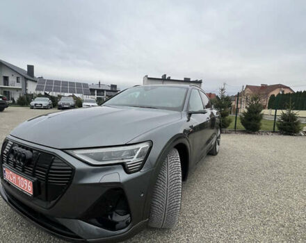 Серый Ауди E-Tron, объемом двигателя 0 л и пробегом 90 тыс. км за 38300 $, фото 6 на Automoto.ua