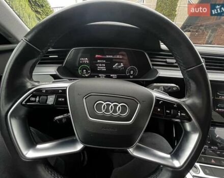 Серый Ауди E-Tron, объемом двигателя 0 л и пробегом 165 тыс. км за 33000 $, фото 18 на Automoto.ua