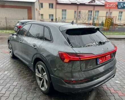Серый Ауди E-Tron, объемом двигателя 0 л и пробегом 125 тыс. км за 34999 $, фото 11 на Automoto.ua