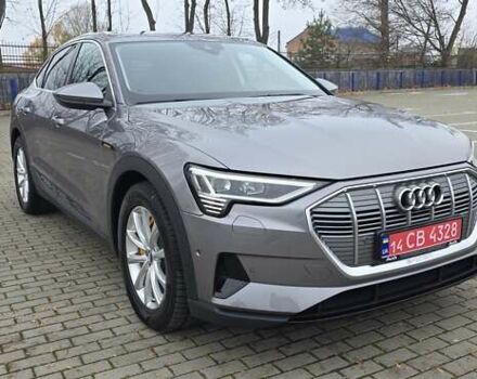 Сірий Ауді E-Tron, об'ємом двигуна 0 л та пробігом 140 тис. км за 28800 $, фото 29 на Automoto.ua