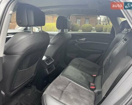 Серый Ауди E-Tron, объемом двигателя 0 л и пробегом 165 тыс. км за 33000 $, фото 29 на Automoto.ua