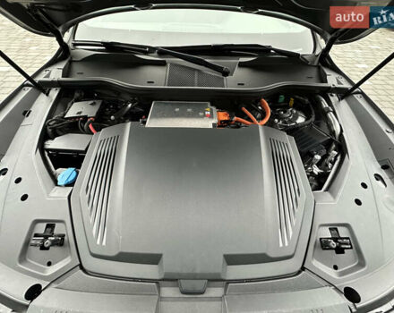 Серый Ауди E-Tron, объемом двигателя 0 л и пробегом 129 тыс. км за 33950 $, фото 24 на Automoto.ua