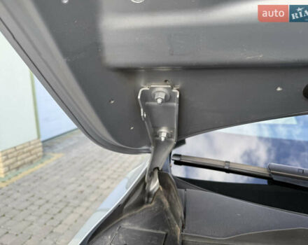 Серый Ауди E-Tron, объемом двигателя 0 л и пробегом 130 тыс. км за 37000 $, фото 130 на Automoto.ua