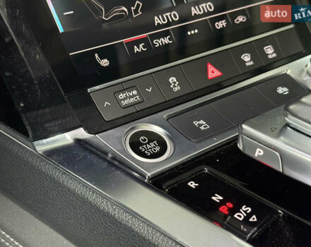 Серый Ауди E-Tron, объемом двигателя 0 л и пробегом 44 тыс. км за 33000 $, фото 20 на Automoto.ua