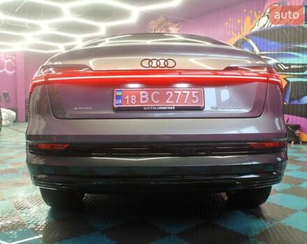 Серый Ауди E-Tron, объемом двигателя 0 л и пробегом 60 тыс. км за 29990 $, фото 16 на Automoto.ua