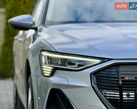 Серый Ауди E-Tron, объемом двигателя 0 л и пробегом 130 тыс. км за 37000 $, фото 43 на Automoto.ua