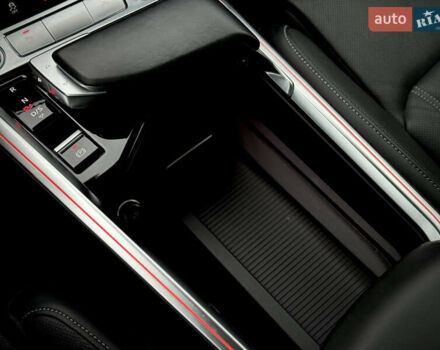 Серый Ауди E-Tron, объемом двигателя 0 л и пробегом 36 тыс. км за 45445 $, фото 134 на Automoto.ua