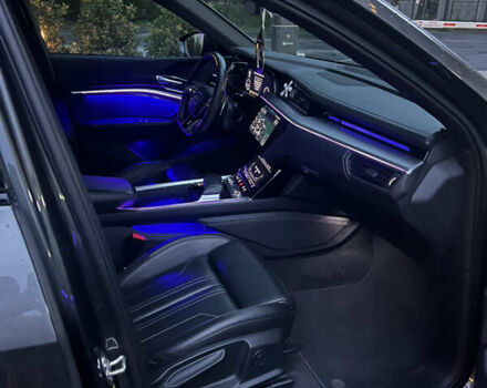 Сірий Ауді E-Tron, об'ємом двигуна 0 л та пробігом 64 тис. км за 33500 $, фото 4 на Automoto.ua