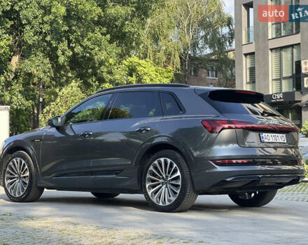 Сірий Ауді E-Tron, об'ємом двигуна 0 л та пробігом 64 тис. км за 33500 $, фото 15 на Automoto.ua