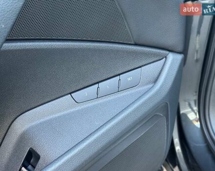 Серый Ауди E-Tron, объемом двигателя 0 л и пробегом 168 тыс. км за 25900 $, фото 7 на Automoto.ua