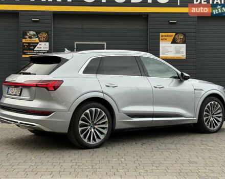 Сірий Ауді E-Tron, об'ємом двигуна 0 л та пробігом 63 тис. км за 39800 $, фото 3 на Automoto.ua