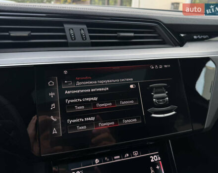 Серый Ауди E-Tron, объемом двигателя 0 л и пробегом 119 тыс. км за 41500 $, фото 50 на Automoto.ua