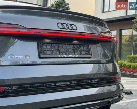 Серый Ауди E-Tron, объемом двигателя 0 л и пробегом 119 тыс. км за 41500 $, фото 25 на Automoto.ua