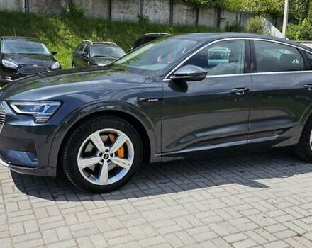 Сірий Ауді E-Tron, об'ємом двигуна 0 л та пробігом 99 тис. км за 27280 $, фото 22 на Automoto.ua