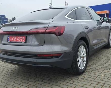 Сірий Ауді E-Tron, об'ємом двигуна 0 л та пробігом 140 тис. км за 28800 $, фото 13 на Automoto.ua