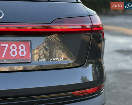 Серый Ауди E-Tron, объемом двигателя 0 л и пробегом 125 тыс. км за 26900 $, фото 17 на Automoto.ua