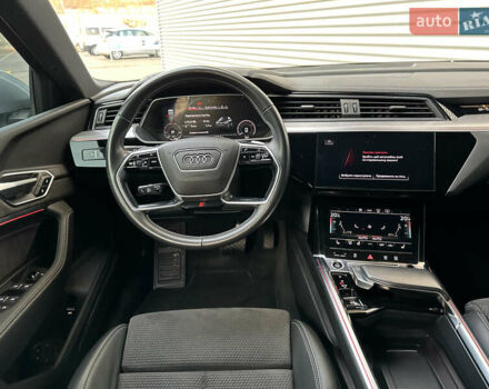 Сірий Ауді E-Tron, об'ємом двигуна 0 л та пробігом 45 тис. км за 33999 $, фото 57 на Automoto.ua