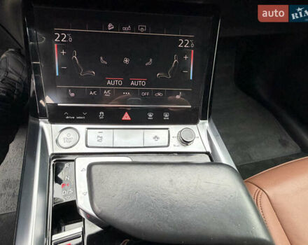 Серый Ауди E-Tron, объемом двигателя 0 л и пробегом 126 тыс. км за 29999 $, фото 31 на Automoto.ua