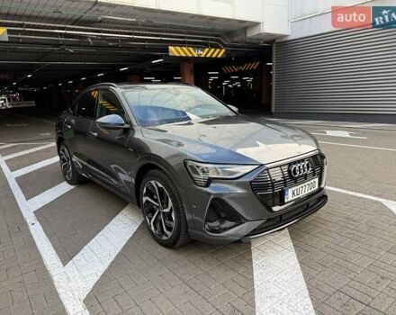 Сірий Ауді E-Tron, об'ємом двигуна 0 л та пробігом 45 тис. км за 48137 $, фото 3 на Automoto.ua