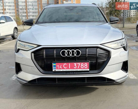Серый Ауди E-Tron, объемом двигателя 0 л и пробегом 32 тыс. км за 41990 $, фото 35 на Automoto.ua