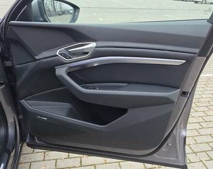 Сірий Ауді E-Tron, об'ємом двигуна 0 л та пробігом 140 тис. км за 28800 $, фото 92 на Automoto.ua