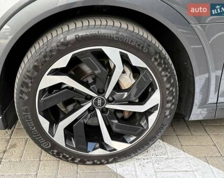 Сірий Ауді E-Tron, об'ємом двигуна 0 л та пробігом 45 тис. км за 48137 $, фото 16 на Automoto.ua