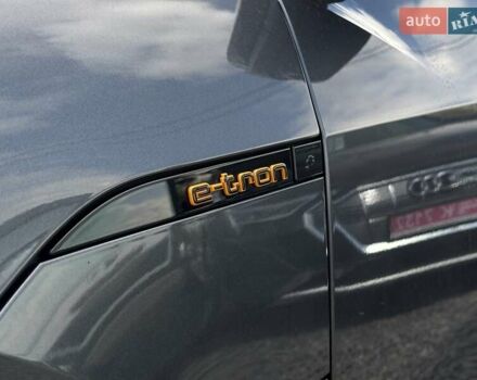 Серый Ауди E-Tron, объемом двигателя 0 л и пробегом 115 тыс. км за 37600 $, фото 34 на Automoto.ua