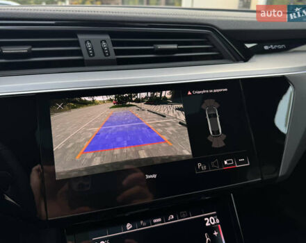 Серый Ауди E-Tron, объемом двигателя 0 л и пробегом 119 тыс. км за 40500 $, фото 58 на Automoto.ua