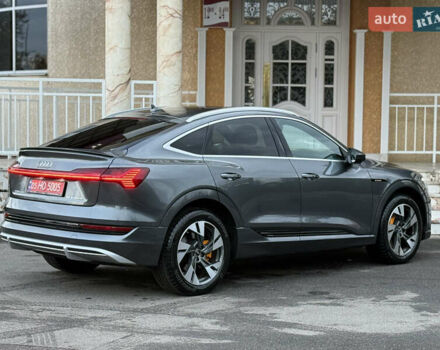 Серый Ауди E-Tron, объемом двигателя 0 л и пробегом 28 тыс. км за 34900 $, фото 17 на Automoto.ua
