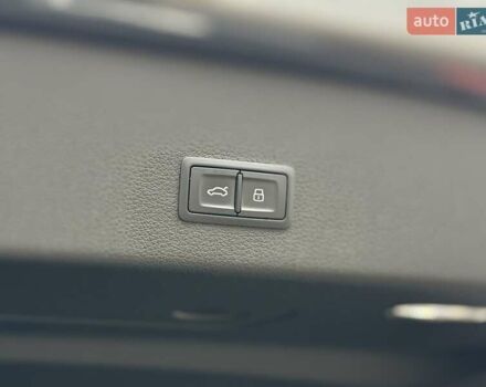 Серый Ауди E-Tron, объемом двигателя 0 л и пробегом 149 тыс. км за 29300 $, фото 52 на Automoto.ua